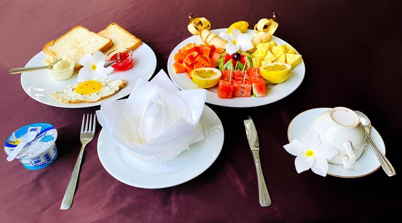 Madiha Surf House Lanka 호텔 마타라 외부 사진
