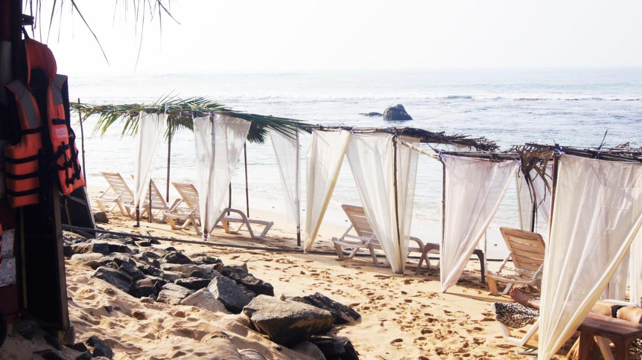 Madiha Surf House Lanka 호텔 마타라 외부 사진